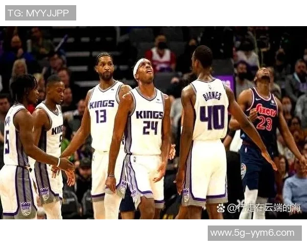 福克斯上半场火力全开11投8中狂砍19分助球队掌控局势